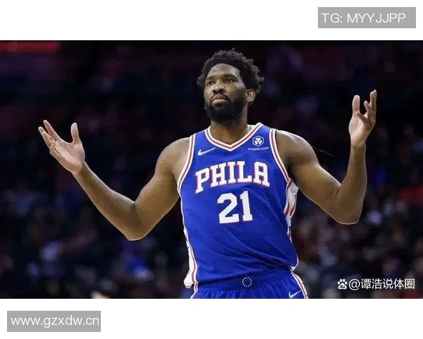 媒体人调侃恩比德三分球罚球独特方式引发热议