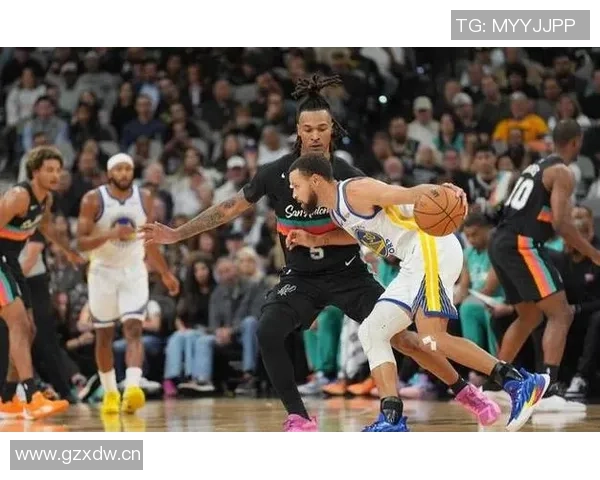 追梦谈防守文班表现：马刺为他设计多样掩护我仿佛在追逐库里的脚步